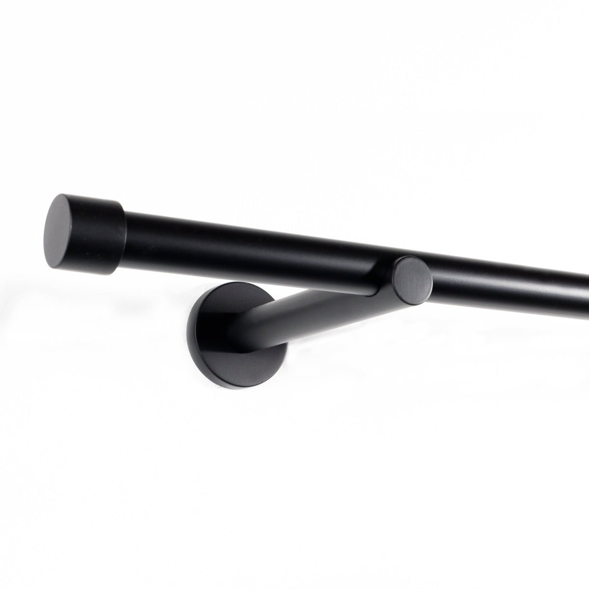 Custom-made curtain rod 25mm 1-track black matt with cap - Style series